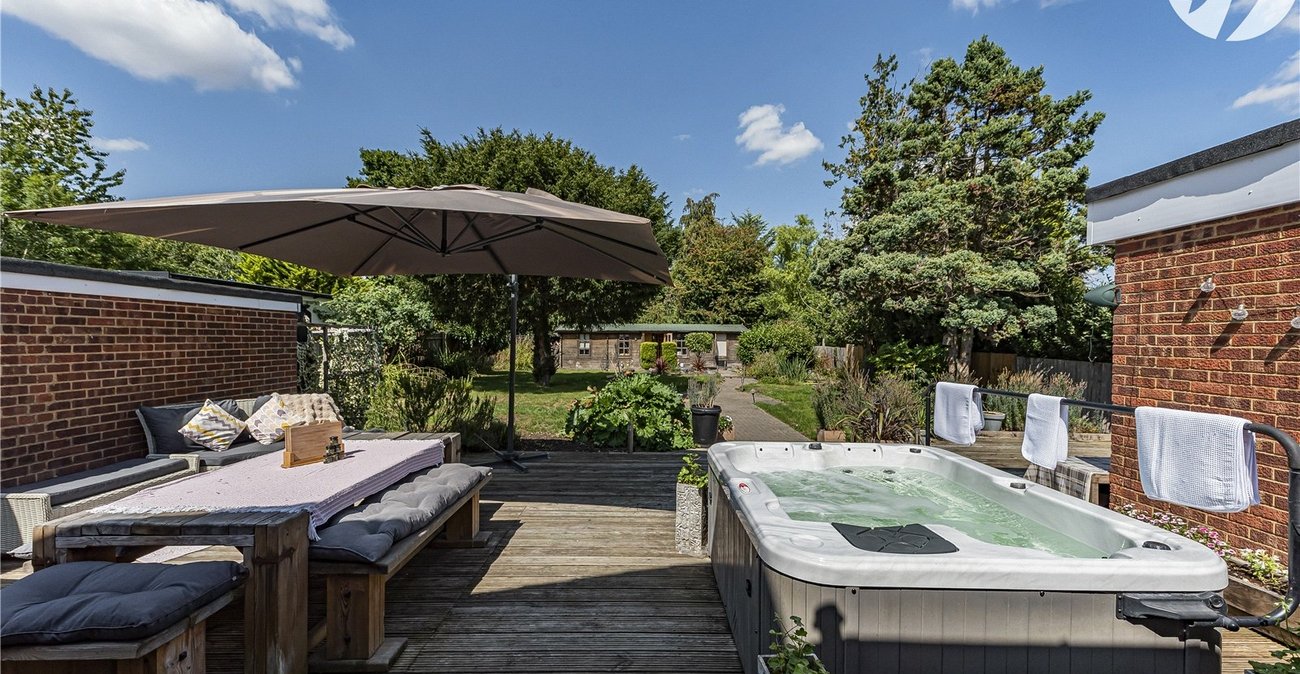 4 bedroom bungalow for sale in West Kingsdown | Robinson Jackson