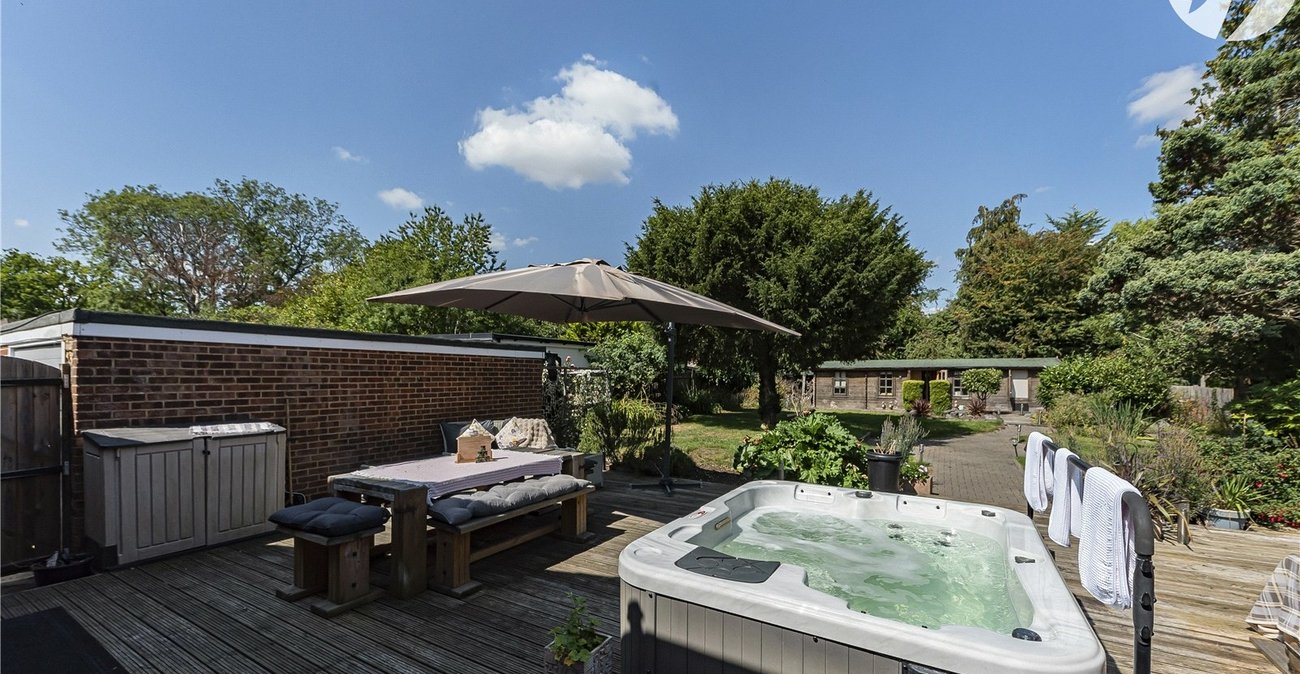 4 bedroom bungalow for sale in West Kingsdown | Robinson Jackson