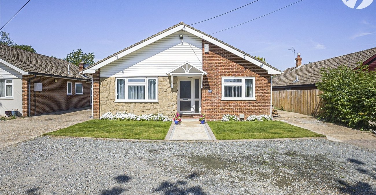4 bedroom bungalow for sale in West Kingsdown | Robinson Jackson