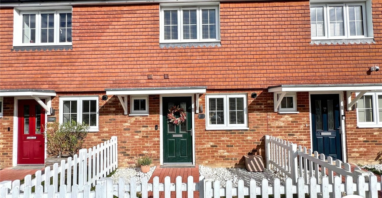 2 bedroom house for sale in Wouldham | Robinson Michael & Jackson