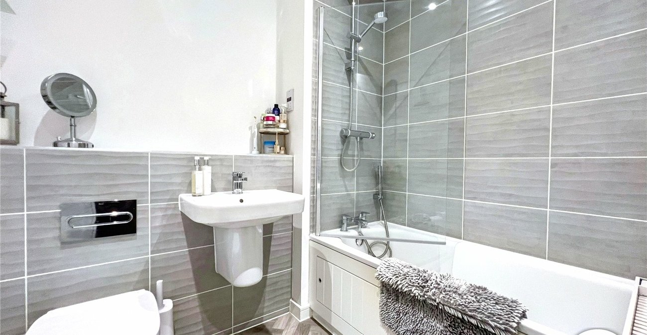 2 bedroom house for sale in Wouldham | Robinson Michael & Jackson