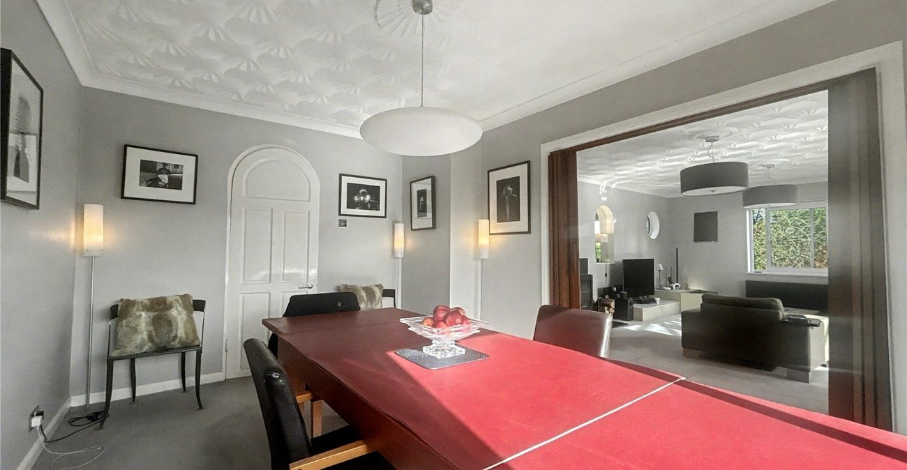 3 bedroom bungalow for sale in Sidcup | Robinson Jackson