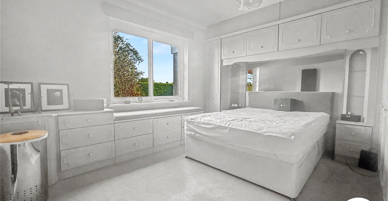 3 bedroom bungalow for sale in Sidcup | Robinson Jackson