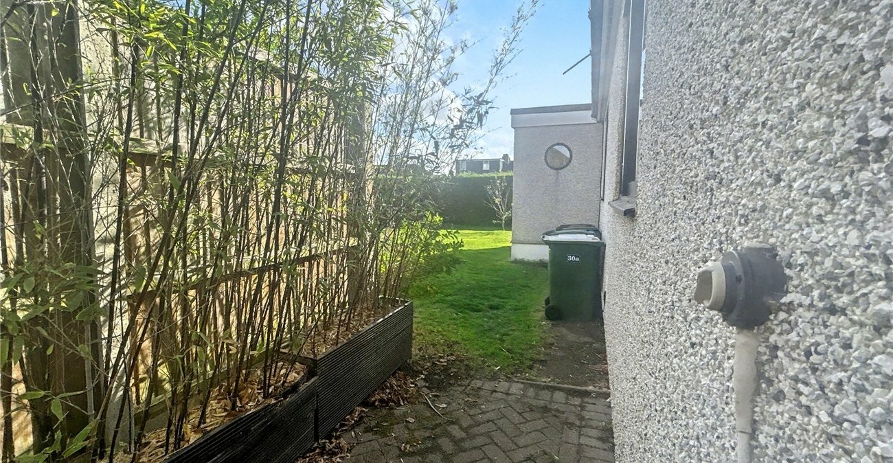 3 bedroom bungalow for sale in Sidcup | Robinson Jackson