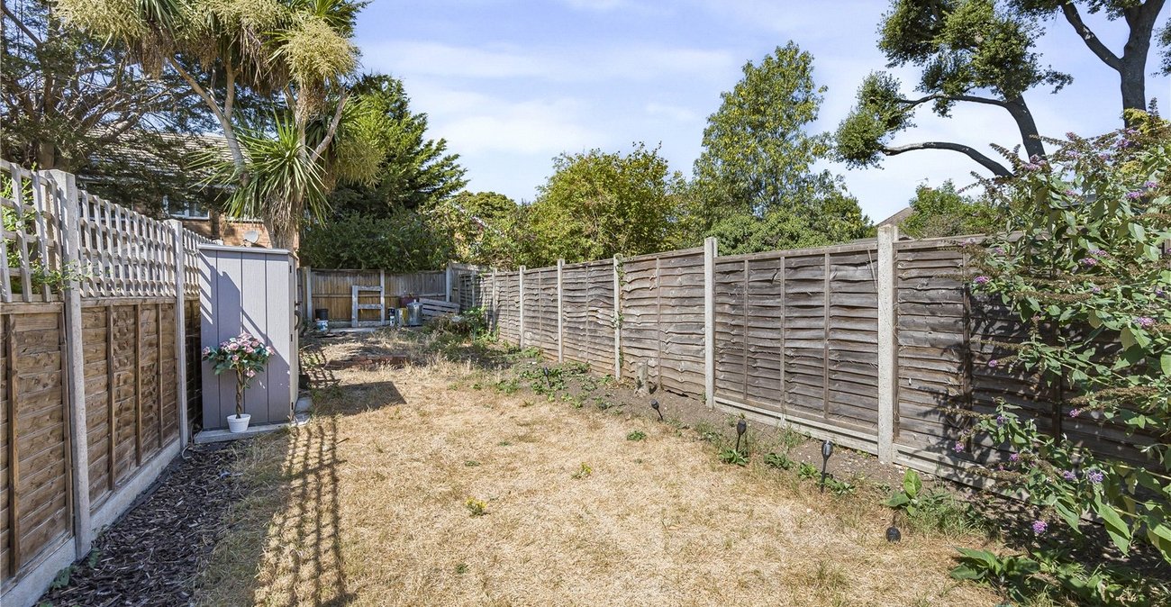 2 bedroom house for sale in Bexley | Robinson Jackson