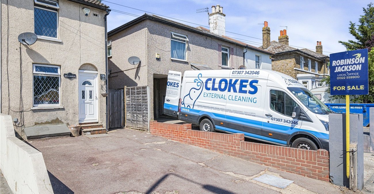 2 bedroom house for sale in Bexley | Robinson Jackson