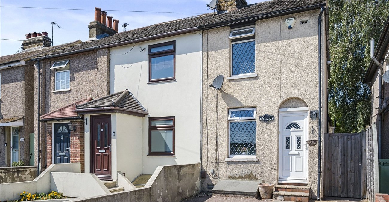2 bedroom house for sale in Bexley | Robinson Jackson