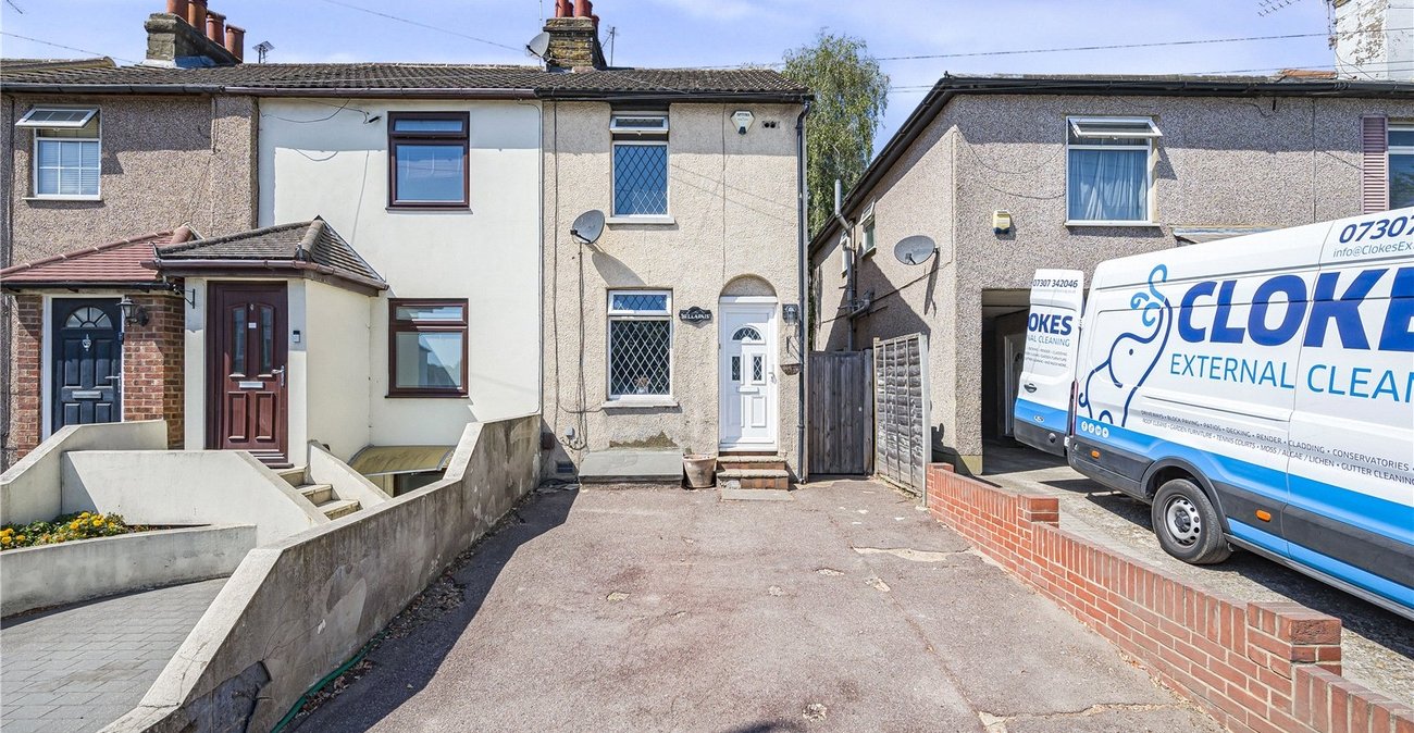 2 bedroom house for sale in Bexley | Robinson Jackson