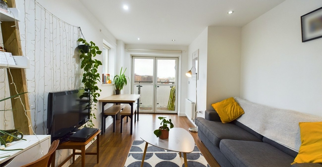 1 bedroom property for sale in London | Robinson Jackson