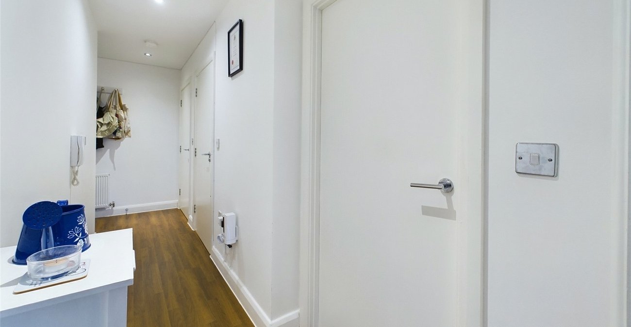 1 bedroom property for sale in London | Robinson Jackson