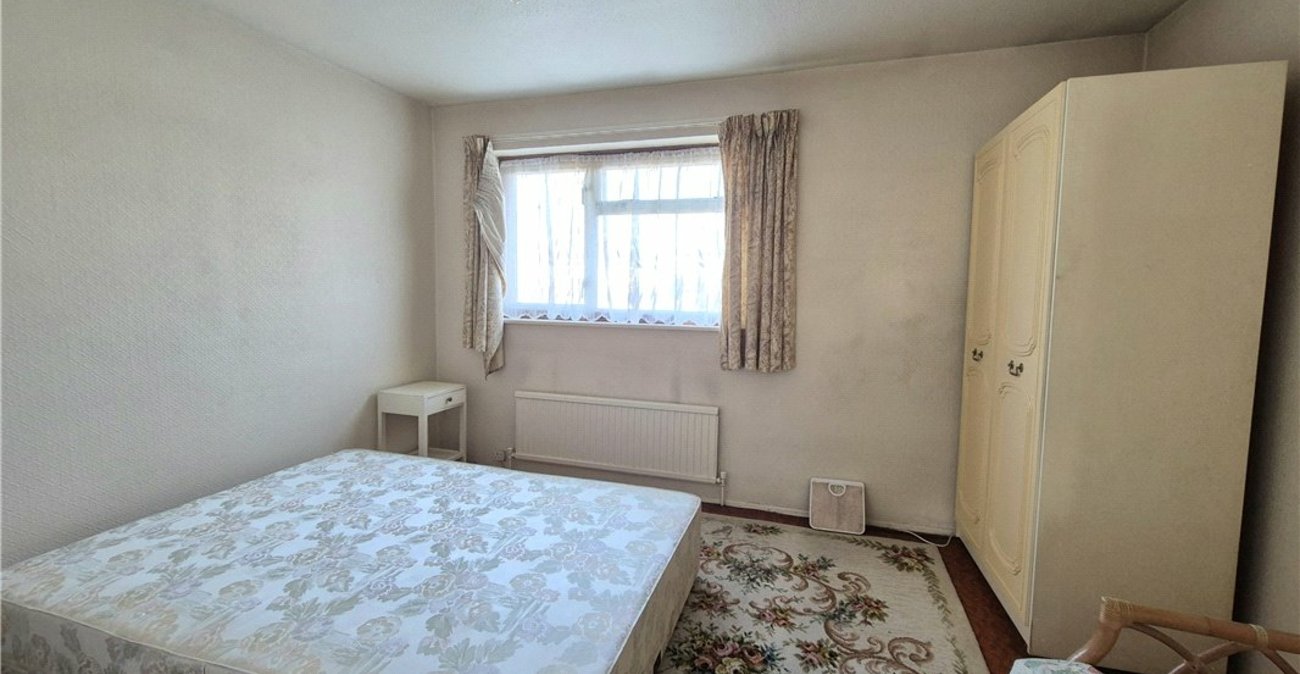 2 bedroom house for sale in Orpington | Robinson Jackson