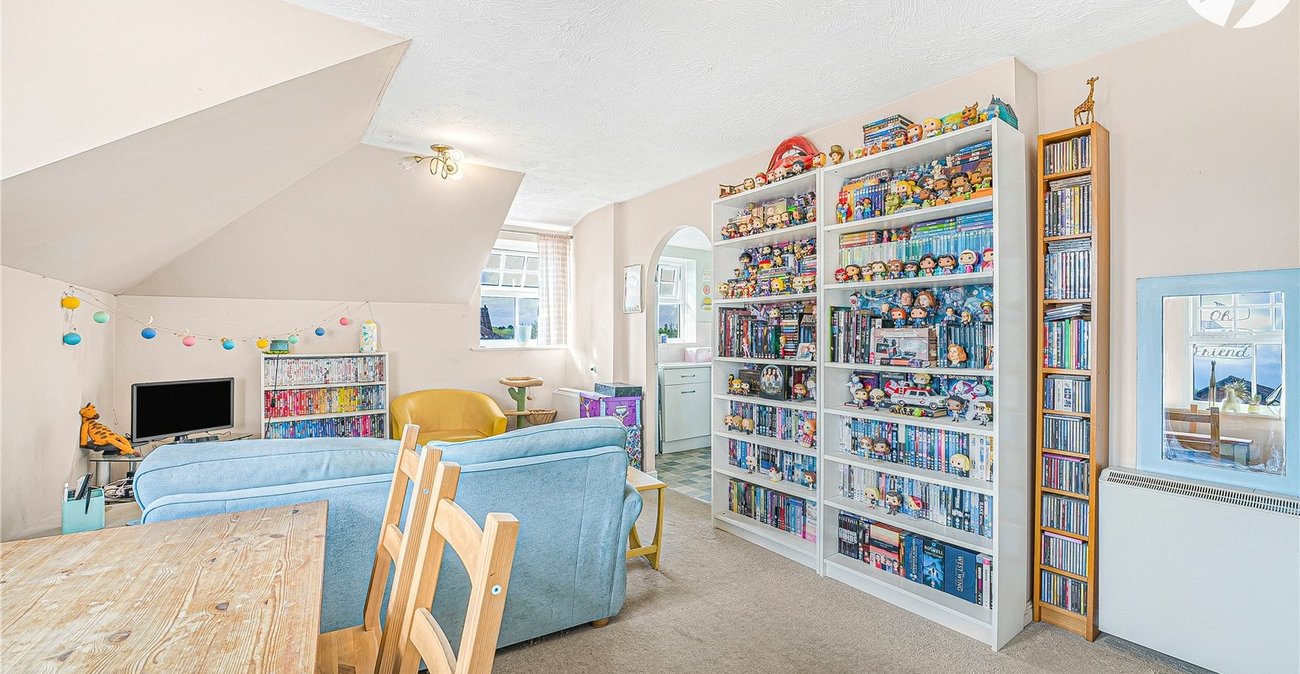 2 bedroom property for sale in Dartford | Robinson Jackson