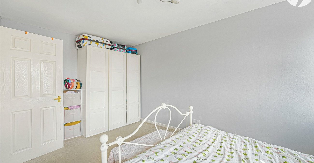 2 bedroom property for sale in Dartford | Robinson Jackson
