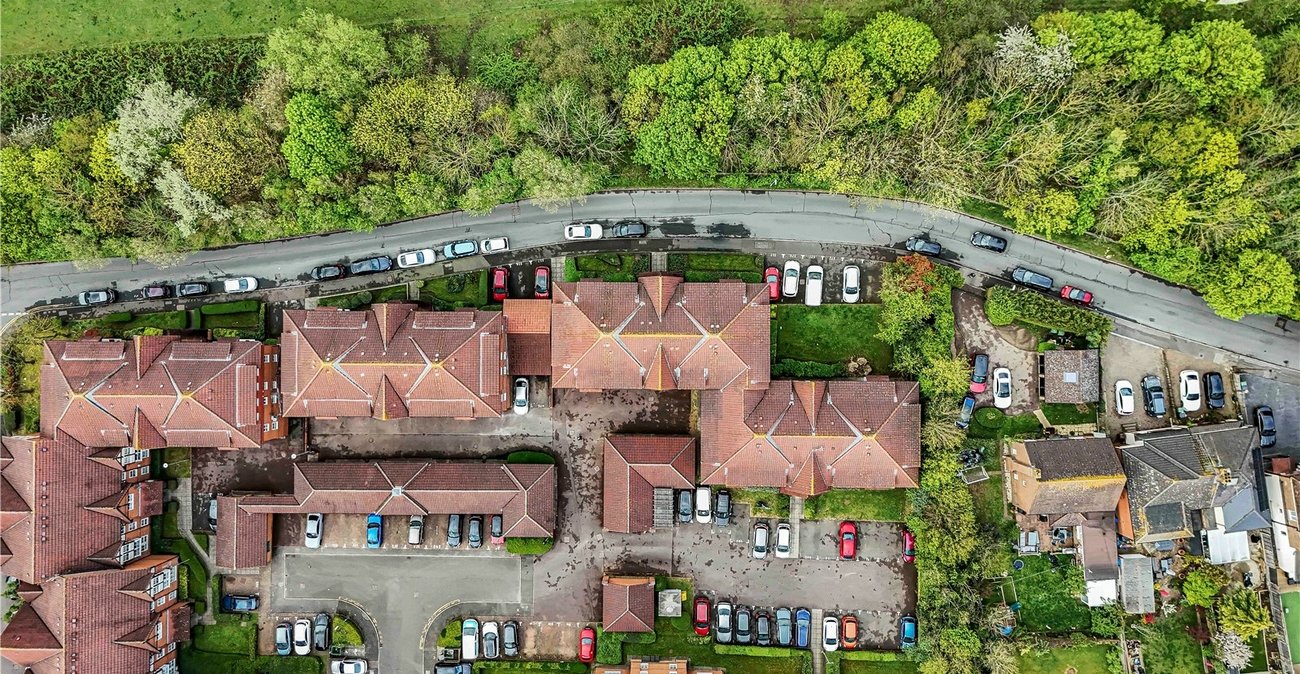 2 bedroom property for sale in Dartford | Robinson Jackson