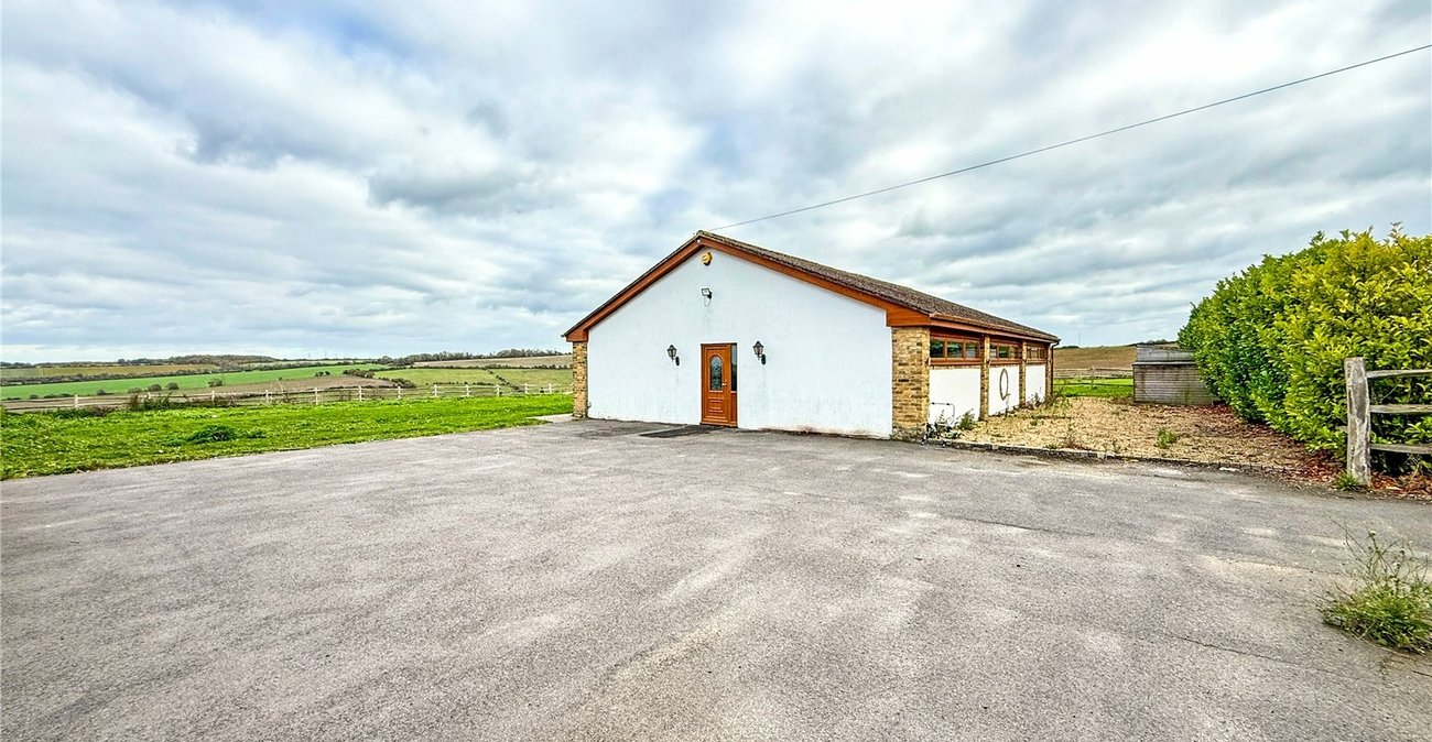 3 bedroom bungalow for sale in Eynsford | Robinson Jackson