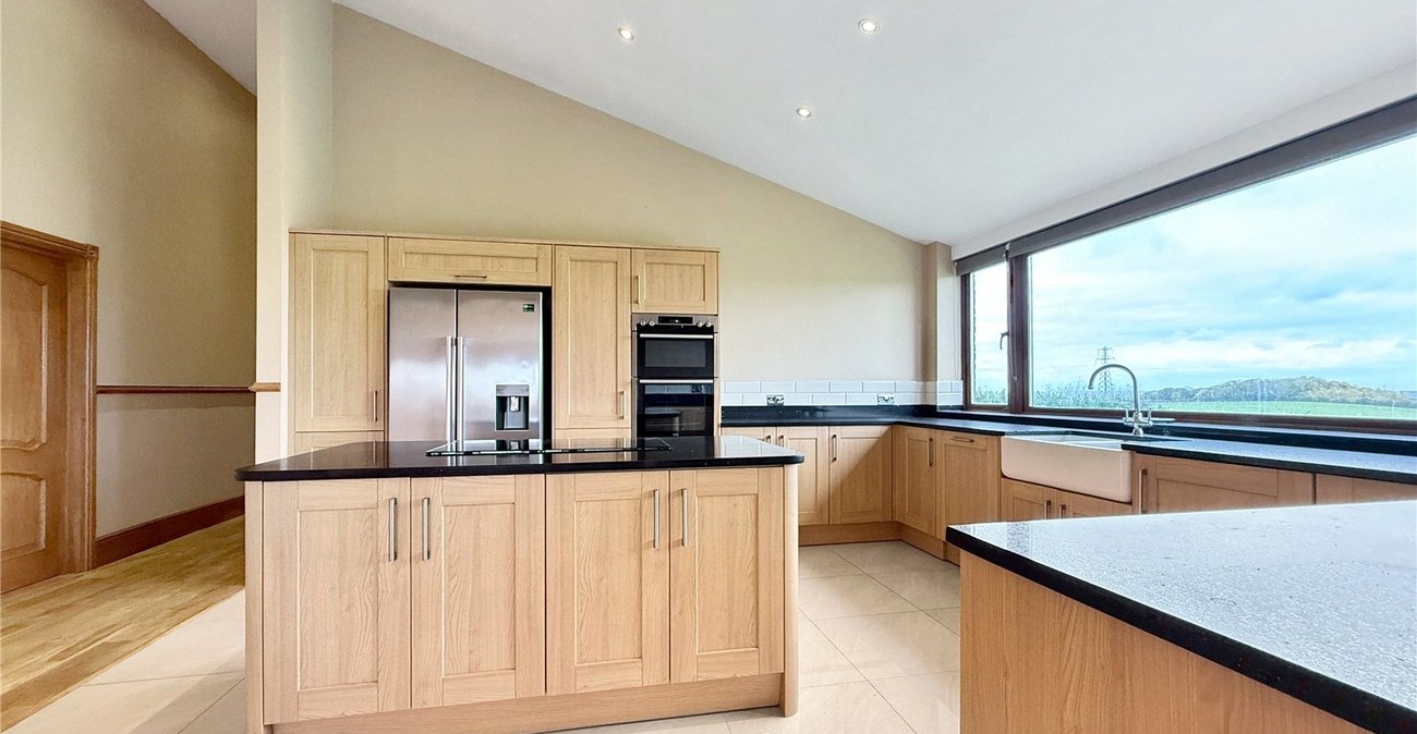 3 bedroom bungalow for sale in Eynsford | Robinson Jackson