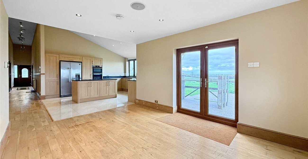 3 bedroom bungalow for sale in Eynsford | Robinson Jackson