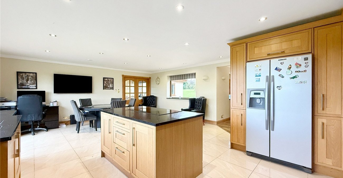 4 bedroom bungalow for sale in Eynsford | Robinson Jackson