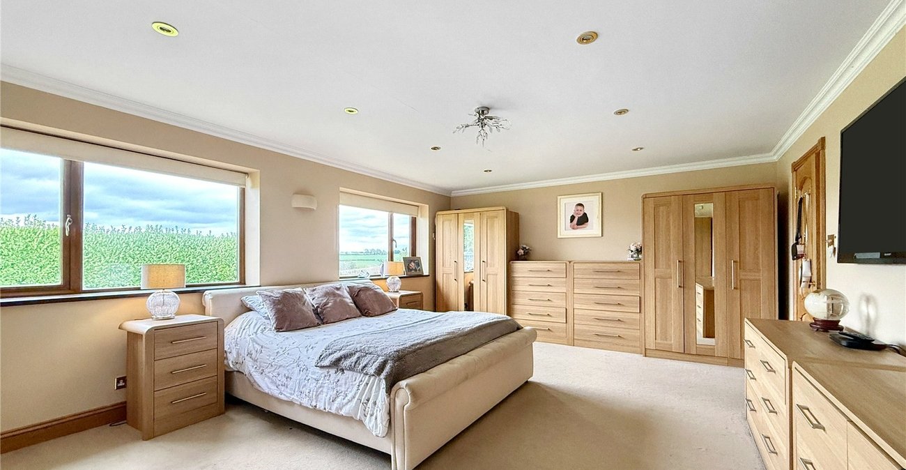 4 bedroom bungalow for sale in Eynsford | Robinson Jackson