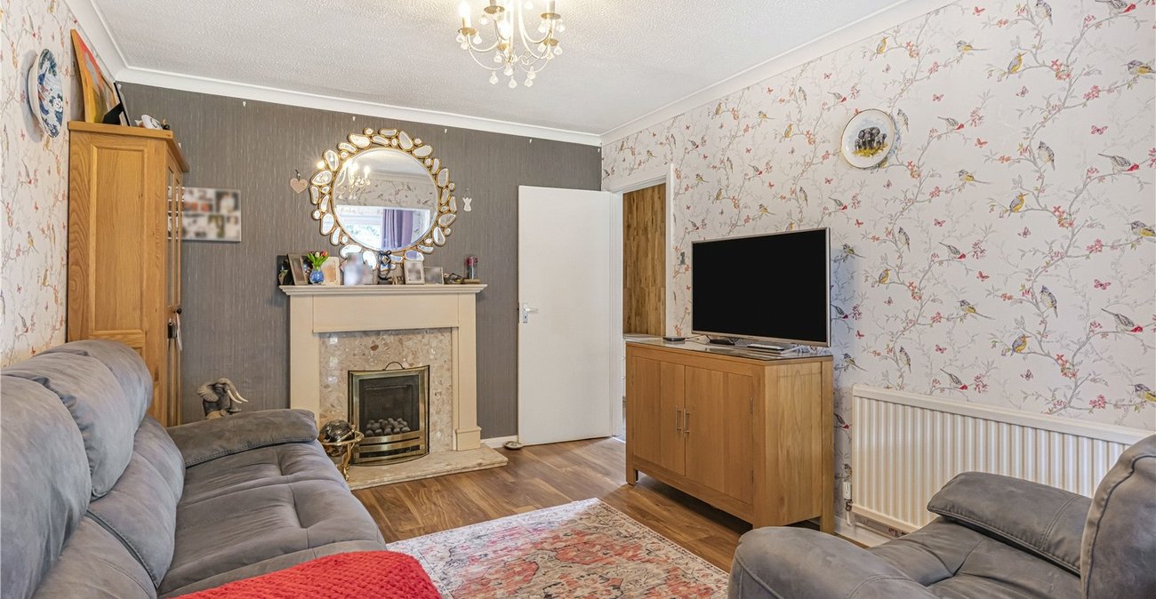 4 bedroom bungalow for sale in Hextable | Robinson Jackson