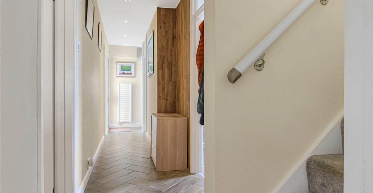 4 bedroom bungalow for sale in Hextable | Robinson Jackson