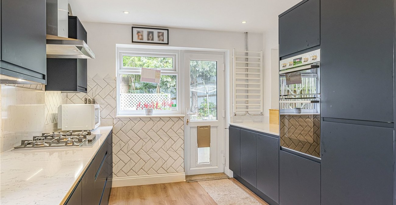 4 bedroom bungalow for sale in Hextable | Robinson Jackson