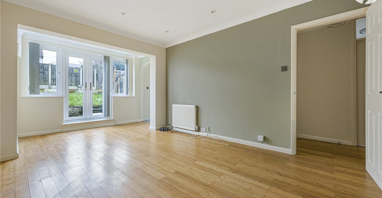 3 bedroom bungalow for sale in Hextable | Robinson Jackson