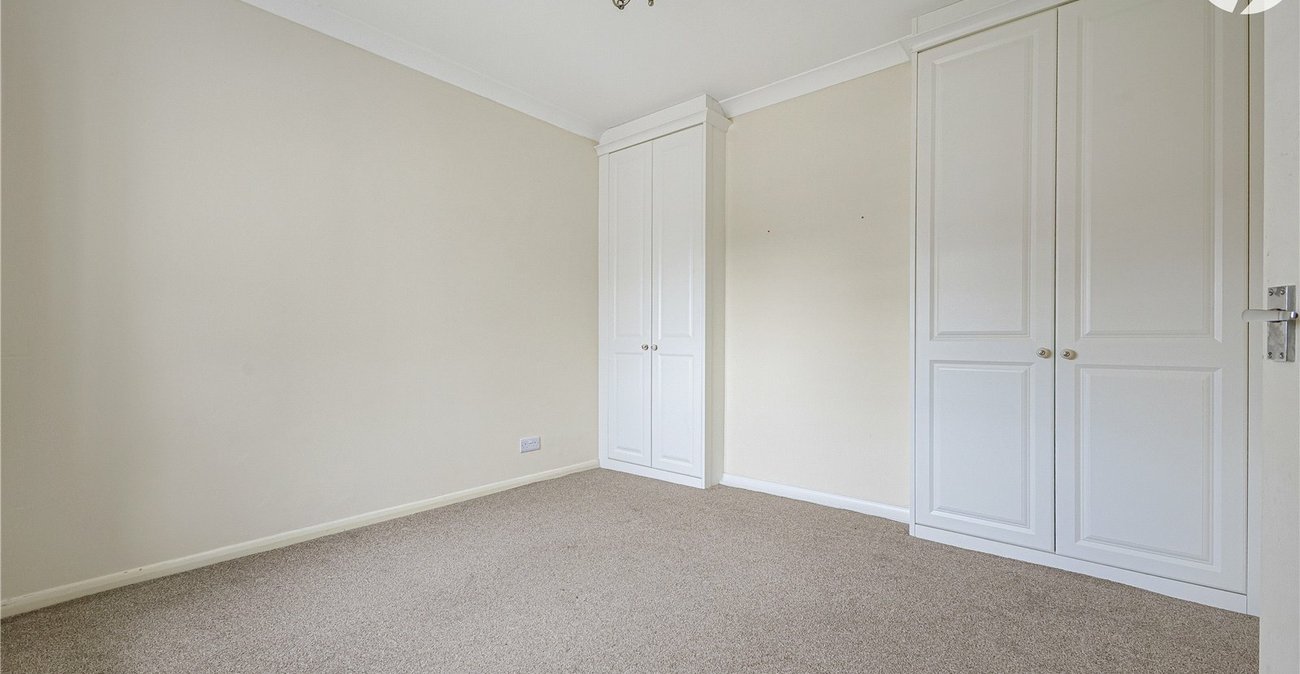 3 bedroom bungalow for sale in Hextable | Robinson Jackson