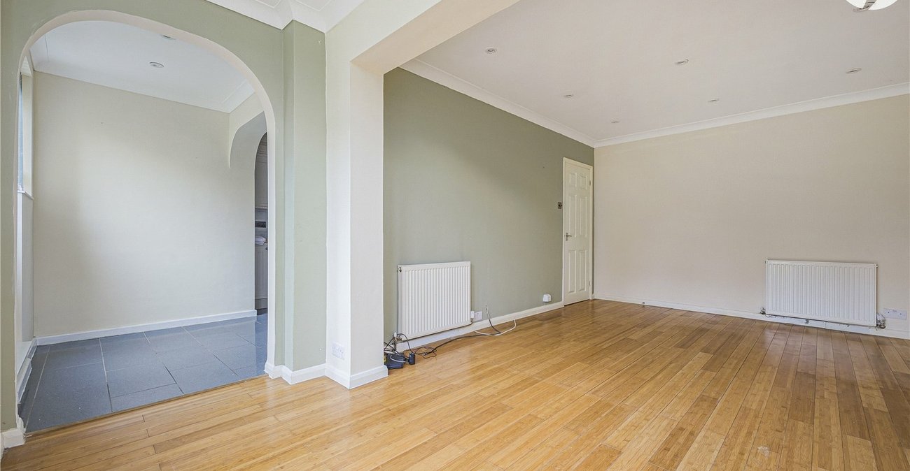 3 bedroom bungalow for sale in Hextable | Robinson Jackson