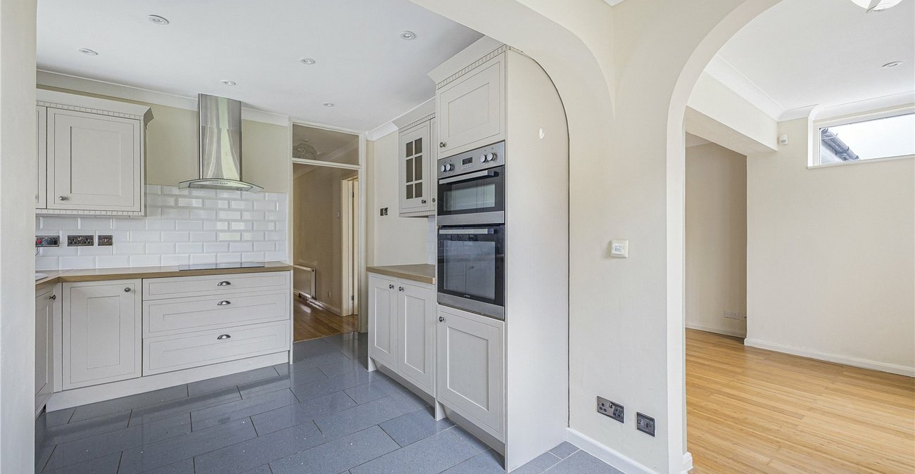 3 bedroom bungalow for sale in Hextable | Robinson Jackson