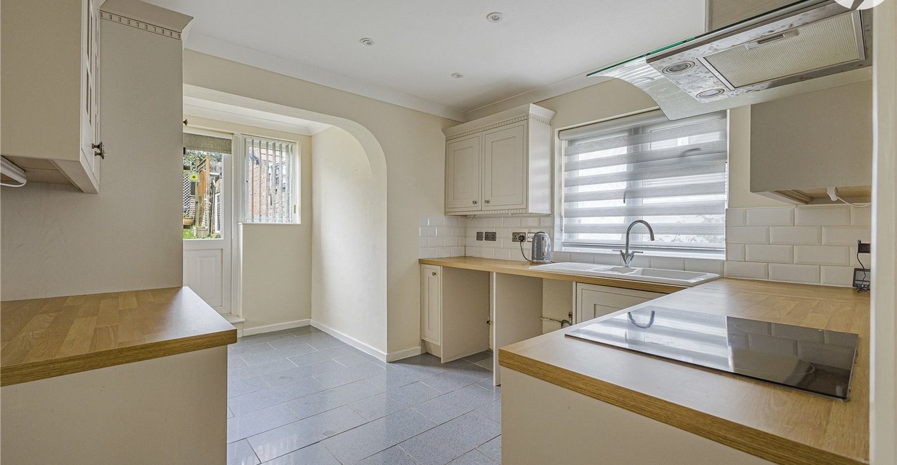 3 bedroom bungalow for sale in Hextable | Robinson Jackson