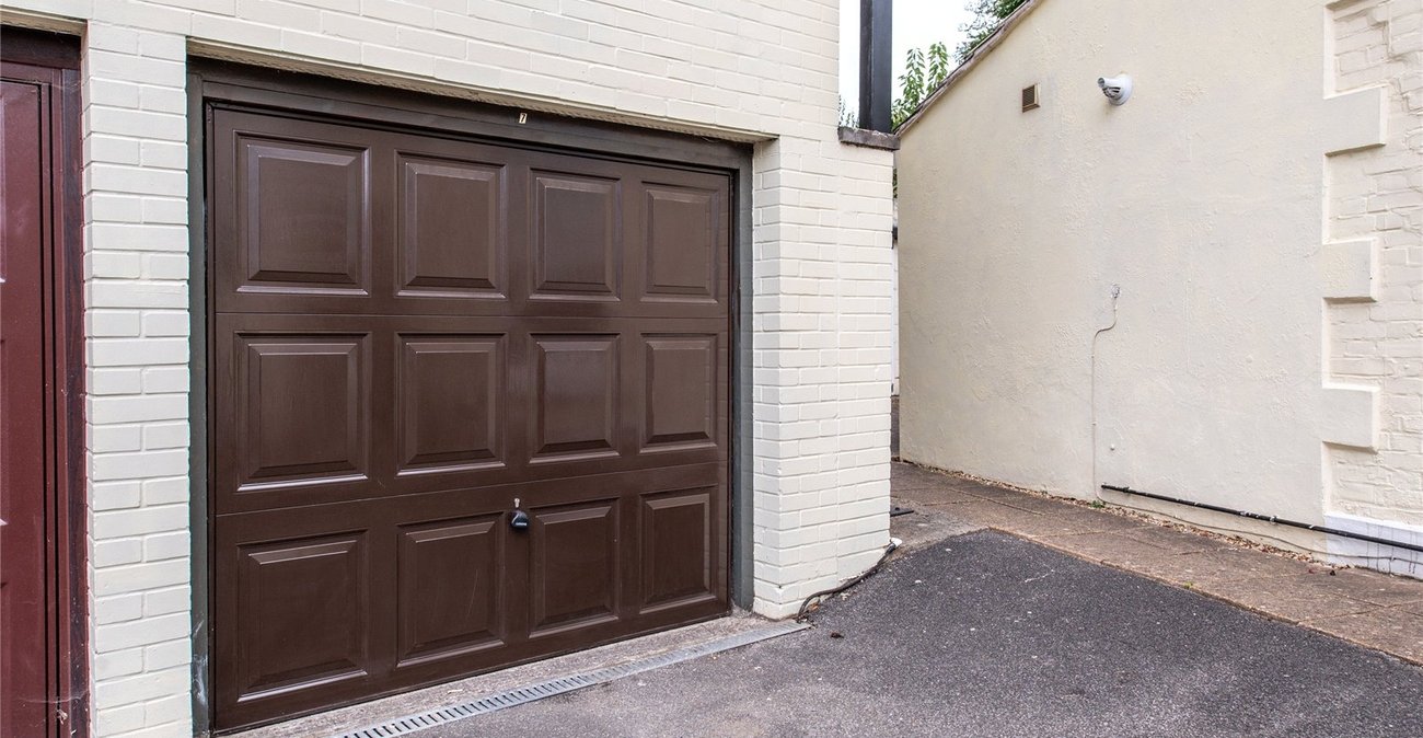 1 bedroom property for sale in Maidstone | Robinson Michael & Jackson