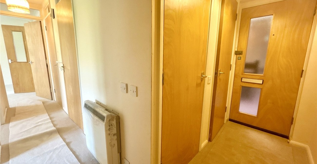 2 bedroom property for sale in Sidcup | Robinson Jackson