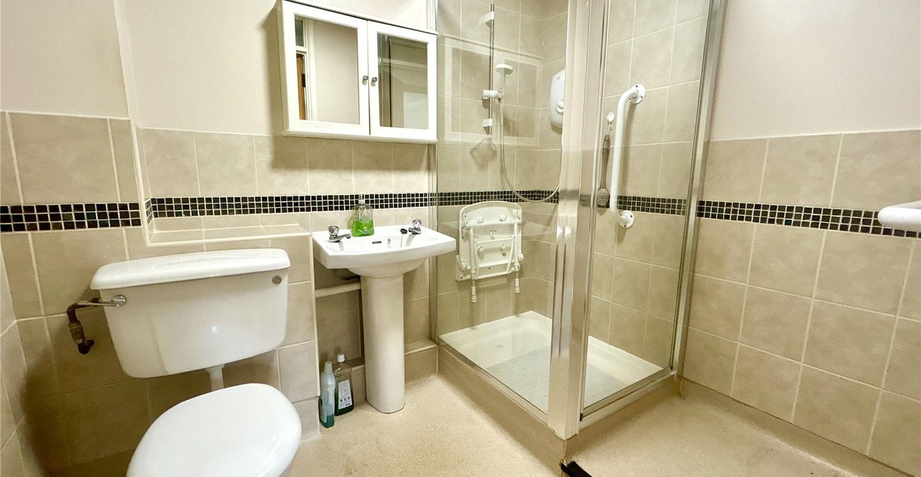 2 bedroom property for sale in Sidcup | Robinson Jackson