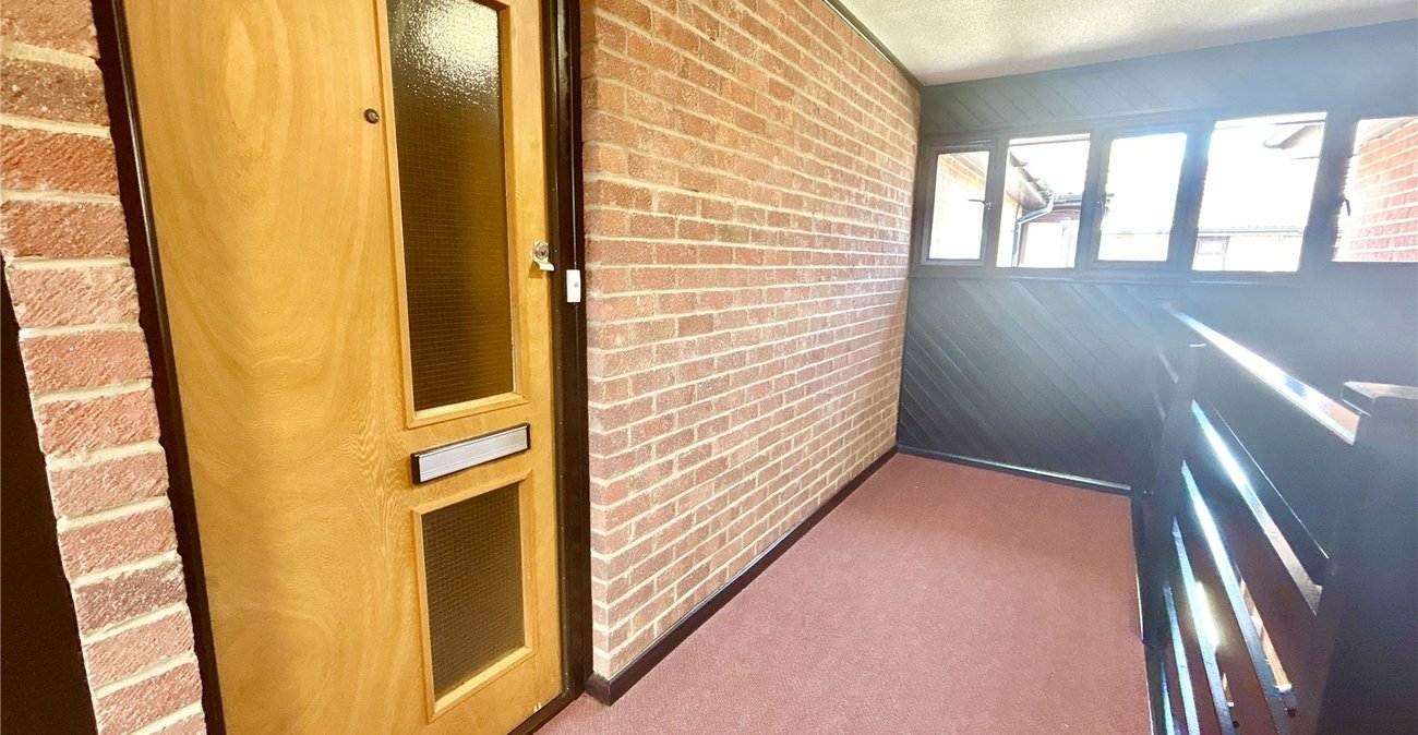 2 bedroom property for sale in Sidcup | Robinson Jackson