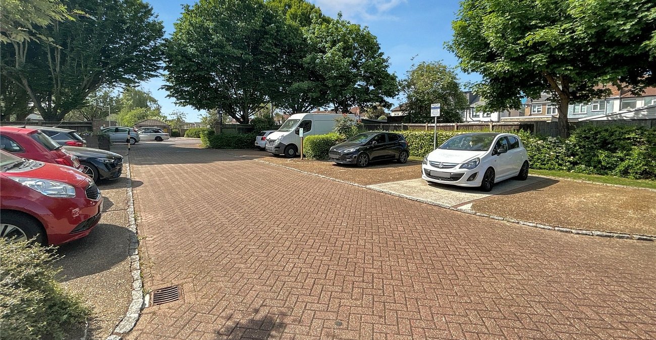 2 bedroom property for sale in Sidcup | Robinson Jackson