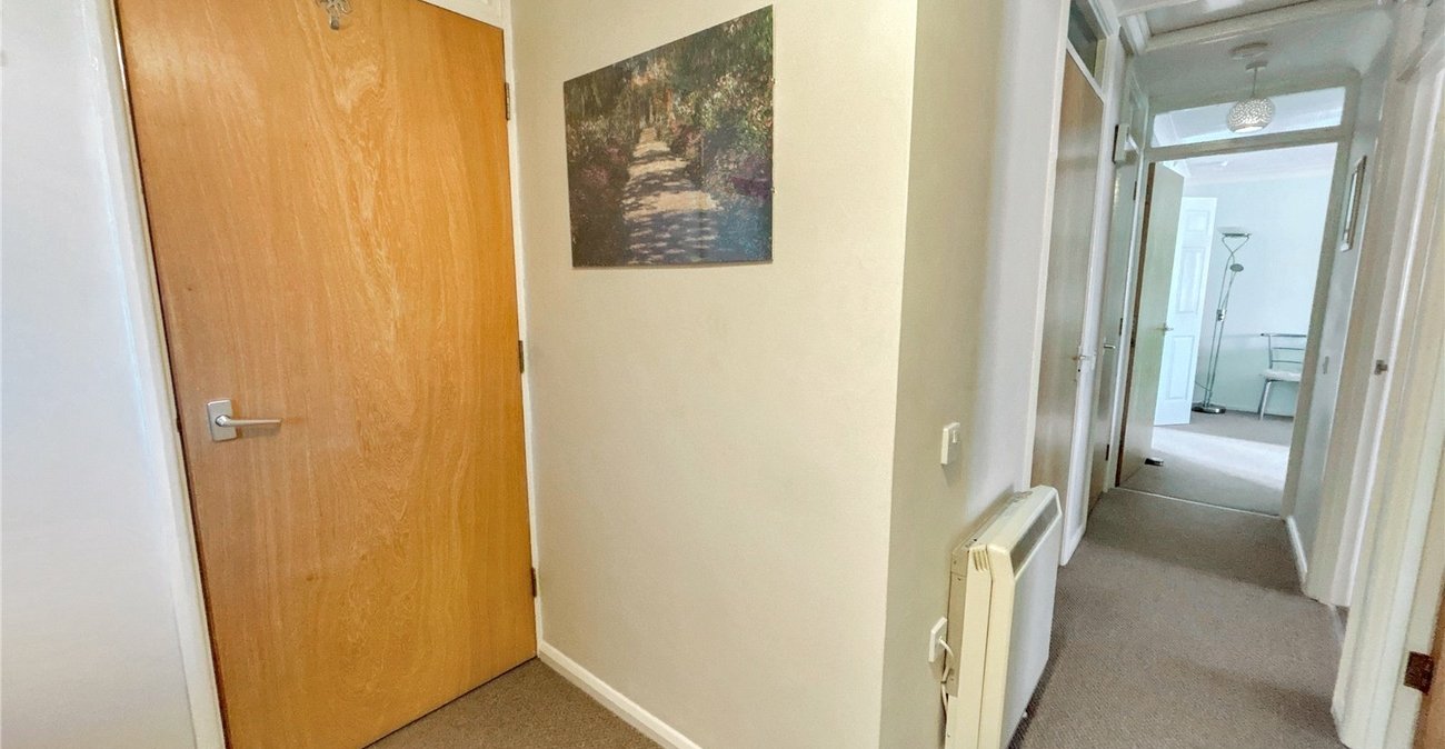 2 bedroom property for sale in Sidcup | Robinson Jackson