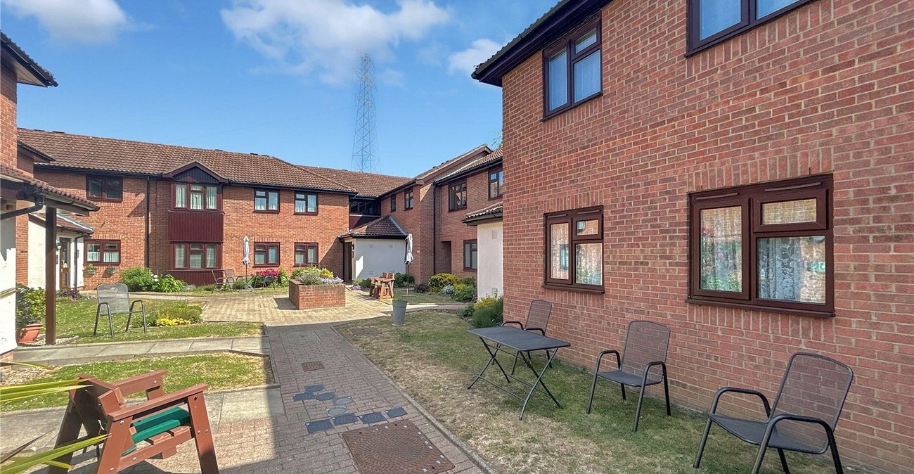 2 bedroom property for sale in Sidcup | Robinson Jackson