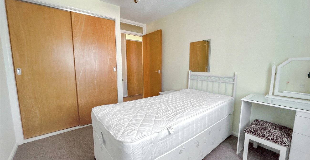 2 bedroom property for sale in Sidcup | Robinson Jackson