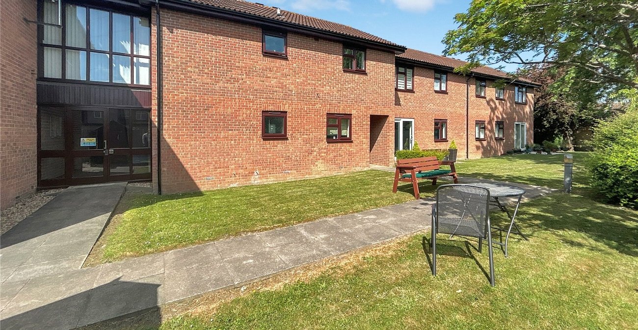 2 bedroom property for sale in Sidcup | Robinson Jackson