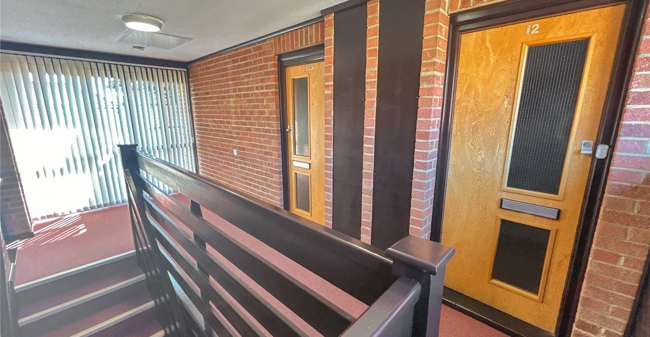 2 bedroom property for sale in Sidcup | Robinson Jackson