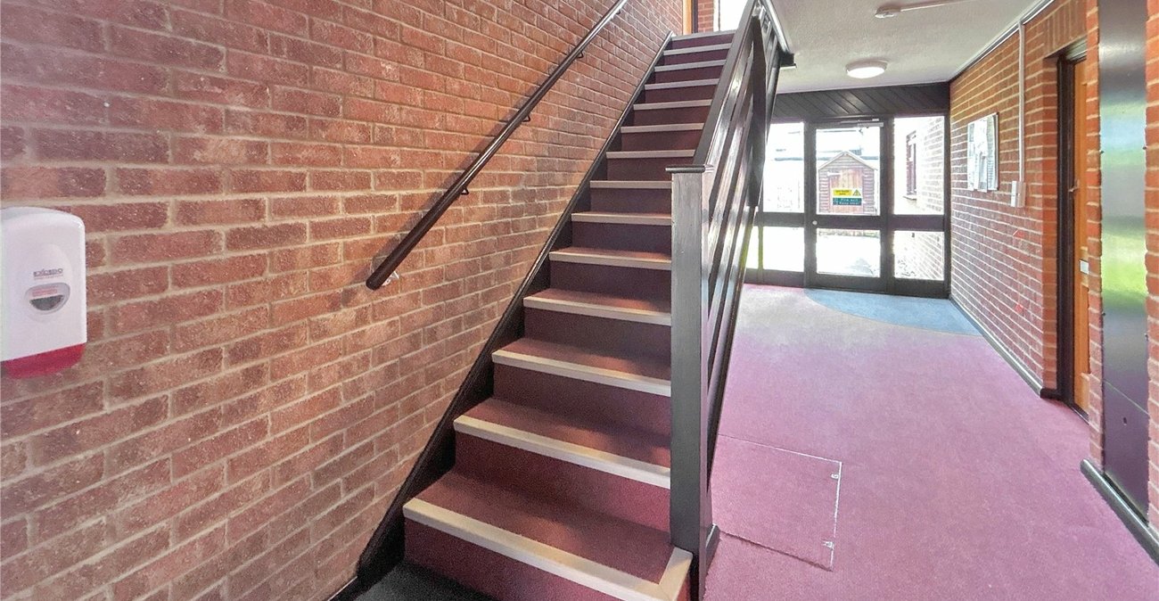 2 bedroom property for sale in Sidcup | Robinson Jackson