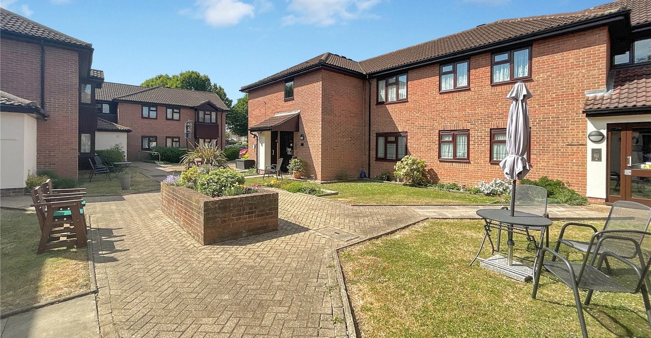 2 bedroom property for sale in Sidcup | Robinson Jackson