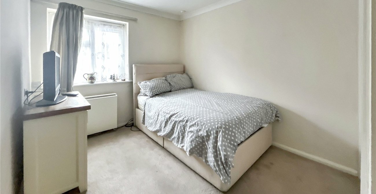 2 bedroom property for sale in Sidcup | Robinson Jackson
