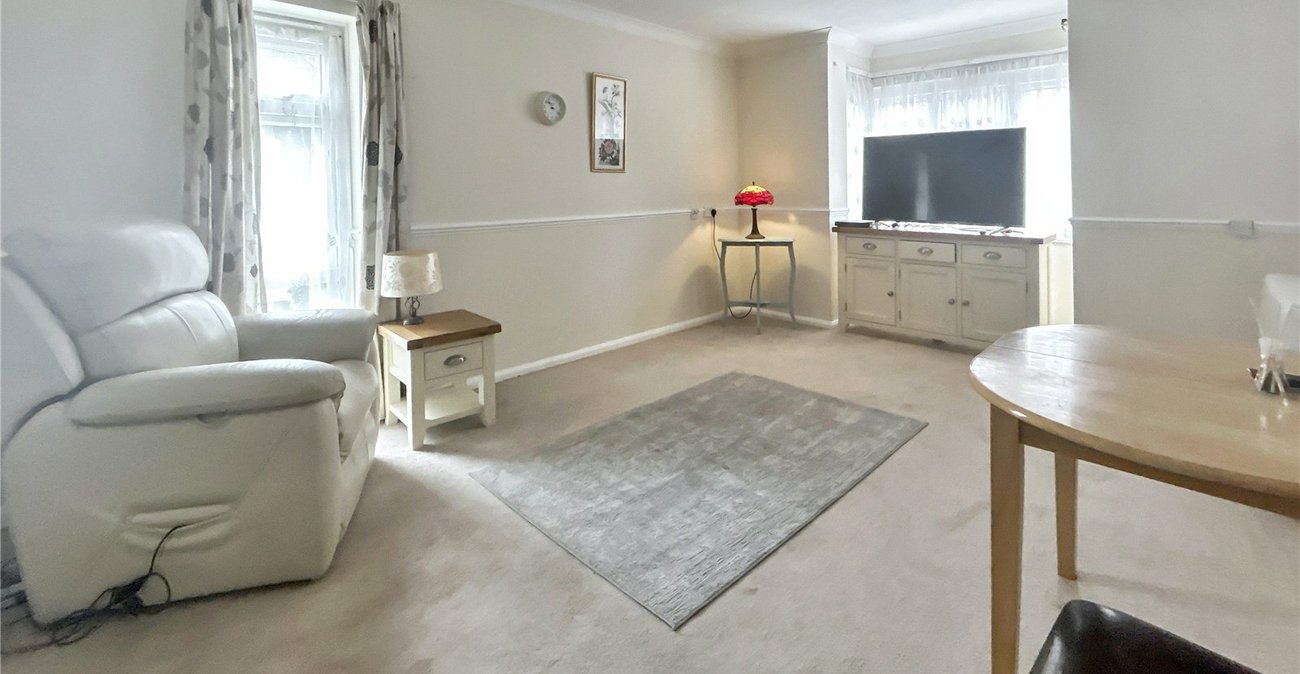 2 bedroom property for sale in Sidcup | Robinson Jackson