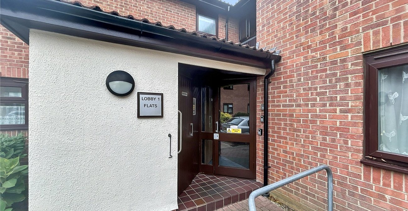 2 bedroom property for sale in Sidcup | Robinson Jackson