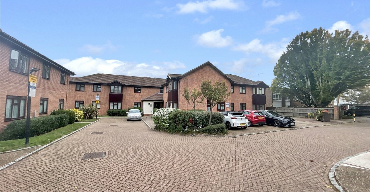 2 bedroom property for sale in Sidcup | Robinson Jackson