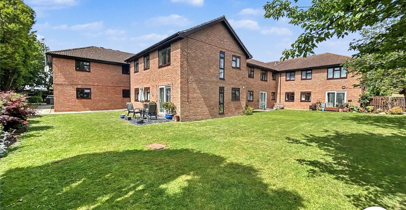 2 bedroom property for sale in Sidcup | Robinson Jackson