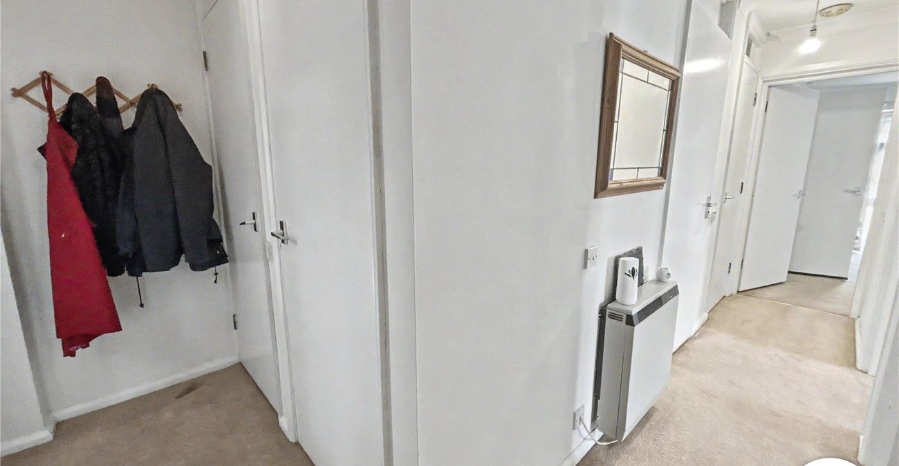 2 bedroom property for sale in Sidcup | Robinson Jackson