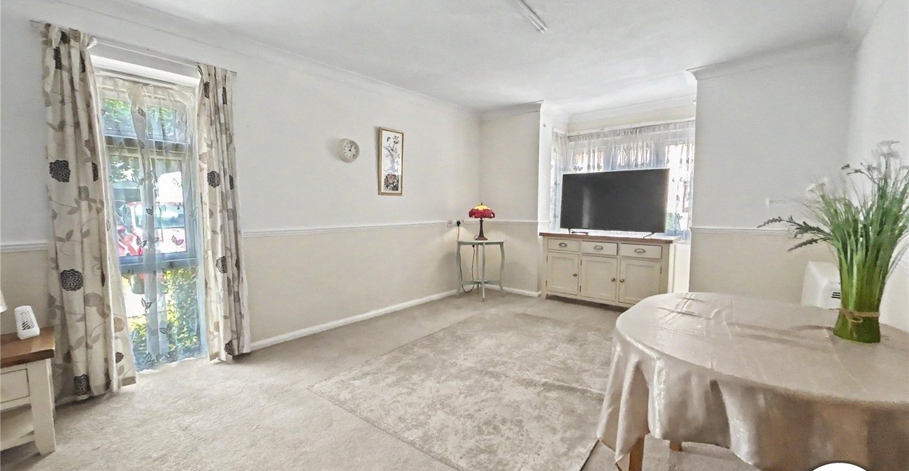 2 bedroom property for sale in Sidcup | Robinson Jackson